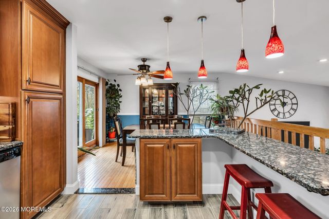 17 Heritage Drive, Howell, NJ 07731
