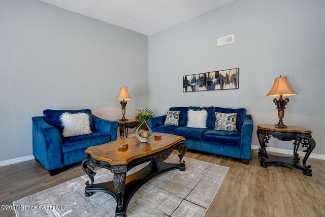 1214 Giralda Circle NW, Palm Bay, FL 32907