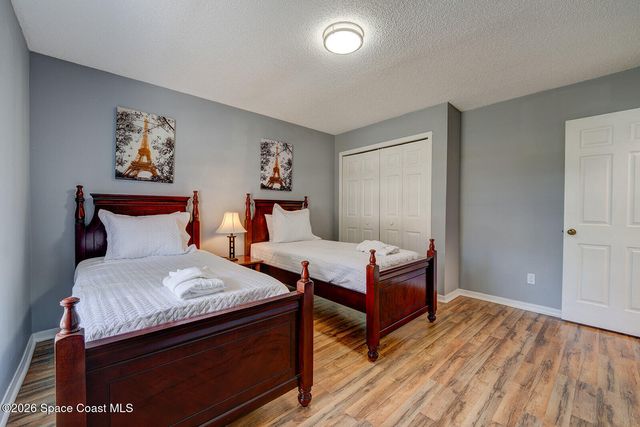 1214 Giralda Circle NW, Palm Bay, FL 32907