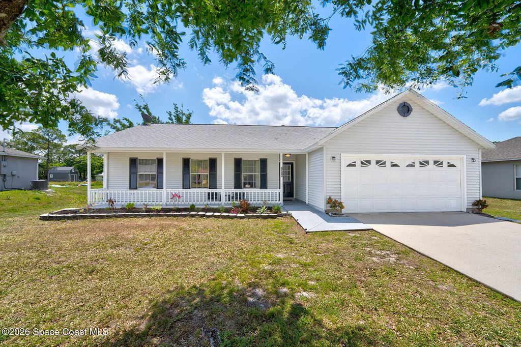 1214 Giralda Circle NW, Palm Bay, FL 32907