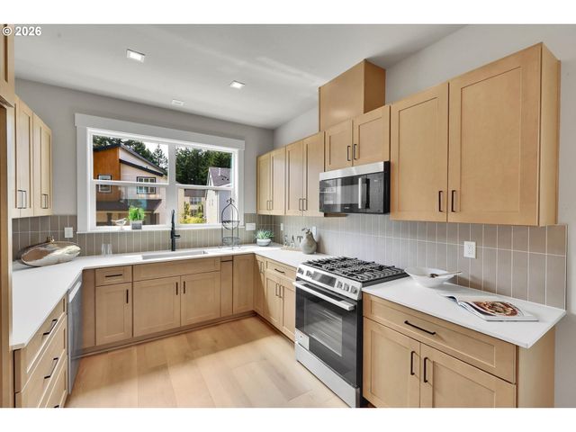 8840 Sw SERENITY Ter, Beaverton, OR 97007