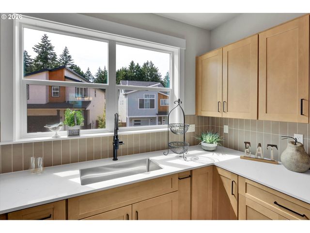8840 Sw SERENITY Ter, Beaverton, OR 97007
