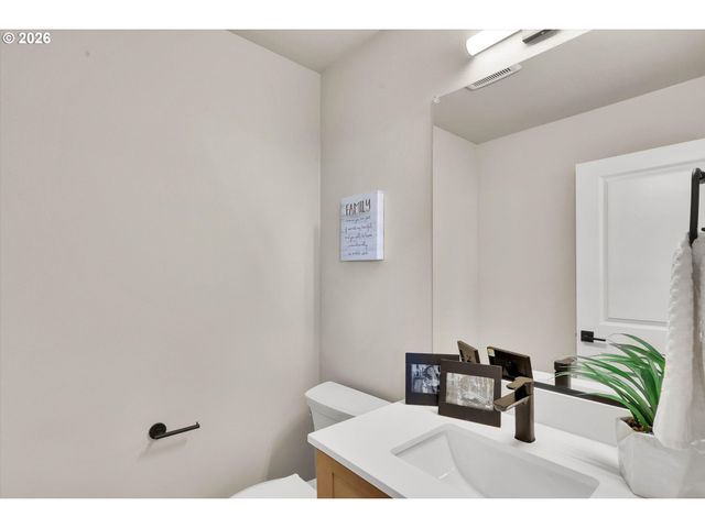 8840 Sw SERENITY Ter, Beaverton, OR 97007