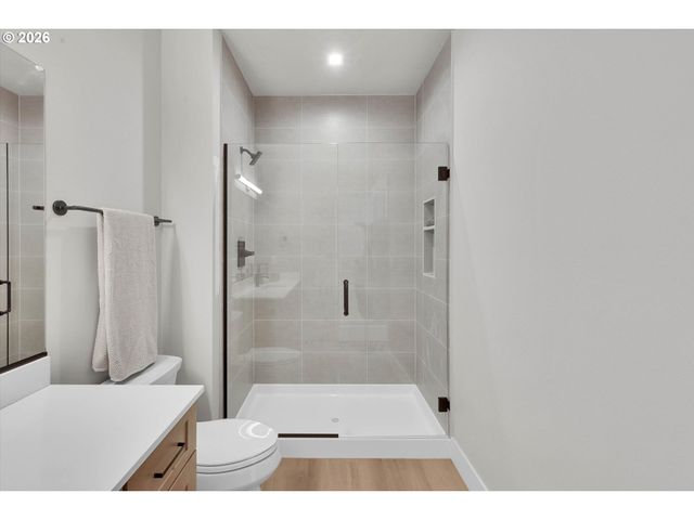 8840 Sw SERENITY Ter, Beaverton, OR 97007