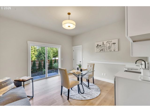 8840 Sw SERENITY Ter, Beaverton, OR 97007