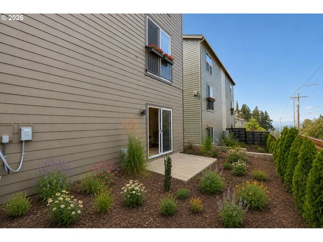 8840 Sw SERENITY Ter, Beaverton, OR 97007