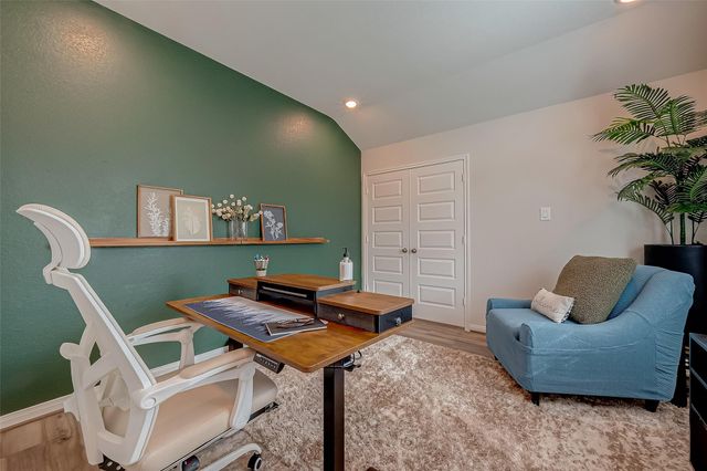 2114 Cherryvale Drive, Tomball, TX 77375