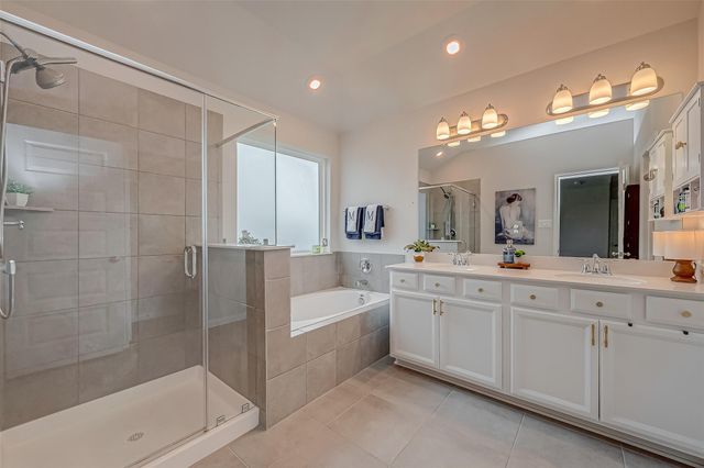 2114 Cherryvale Drive, Tomball, TX 77375