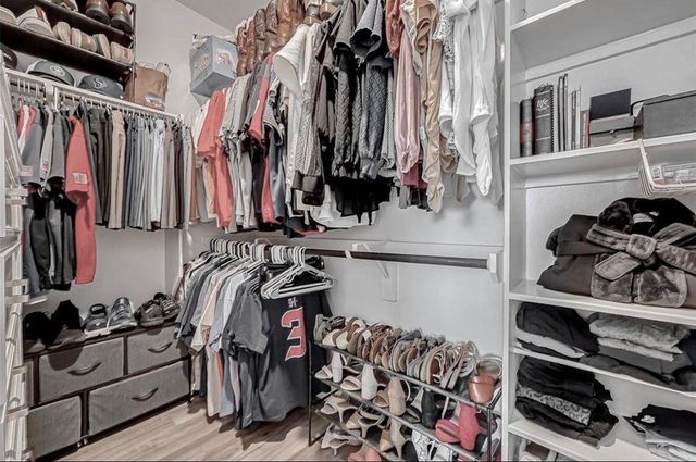 2114 Cherryvale Drive, Tomball, TX 77375