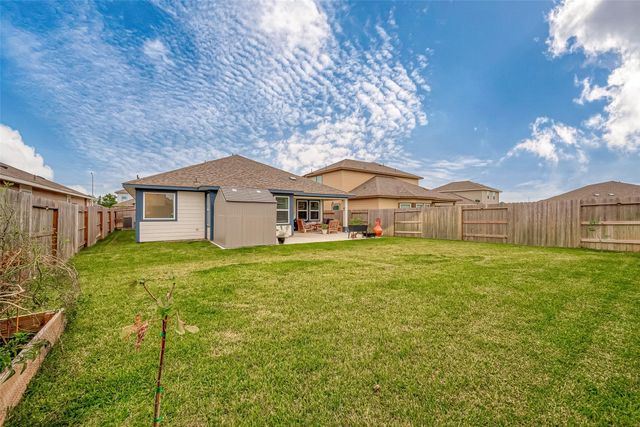 2114 Cherryvale Drive, Tomball, TX 77375