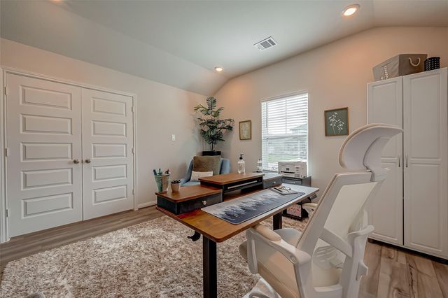 2114 Cherryvale Drive, Tomball, TX 77375