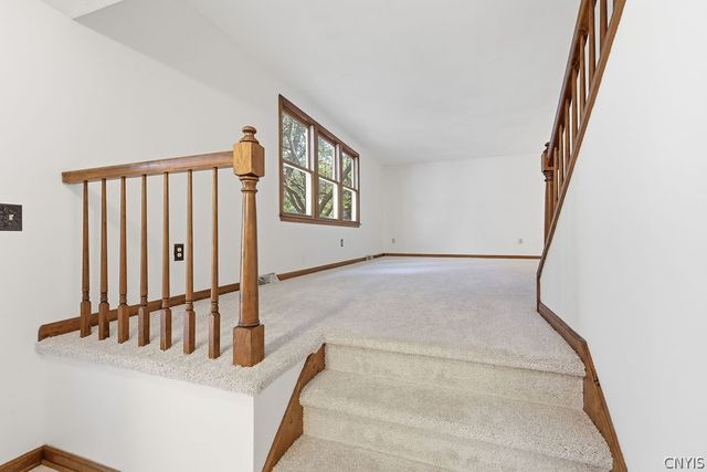 3438 Stanford Drive, Lysander, NY 13027