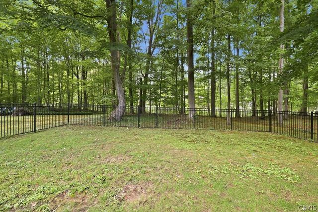3438 Stanford Drive, Lysander, NY 13027