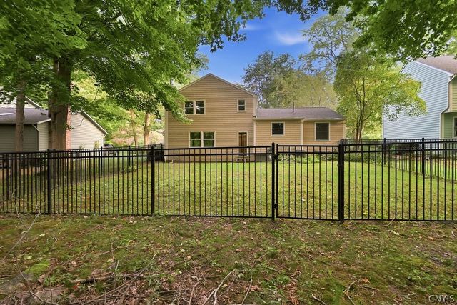3438 Stanford Drive, Lysander, NY 13027