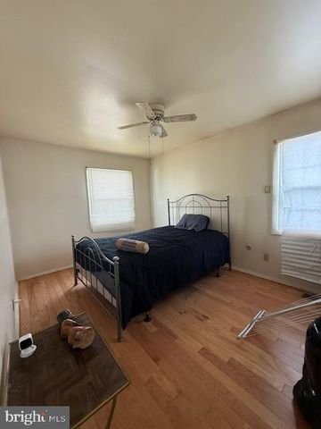 15 TOLEDO LN, Willingboro, NJ 08046