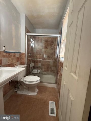 15 TOLEDO LN, Willingboro, NJ 08046