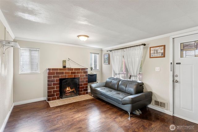 14118 37th Avenue S, Tukwila, WA 98168