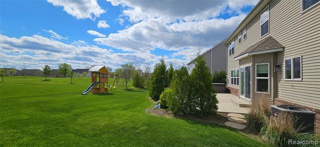 854 Jennifer Lane, South Lyon, MI 48178