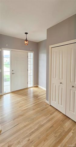 854 Jennifer Lane, South Lyon, MI 48178