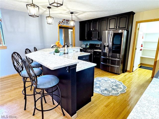25137 Crosstie Trail, Columbia Station, OH 44028