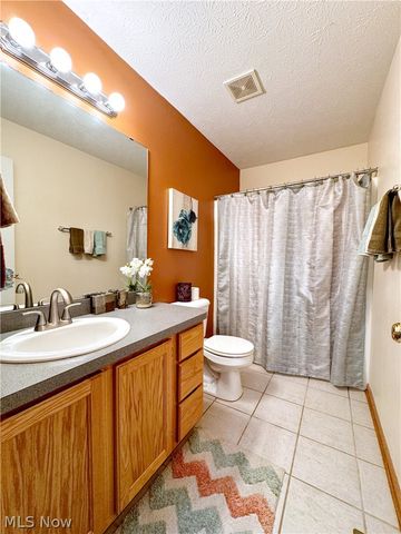 25137 Crosstie Trail, Columbia Station, OH 44028