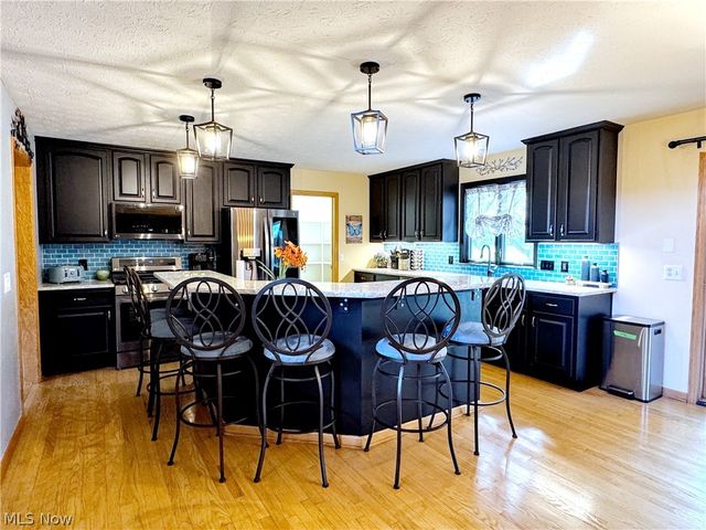 25137 Crosstie Trail, Columbia Station, OH 44028