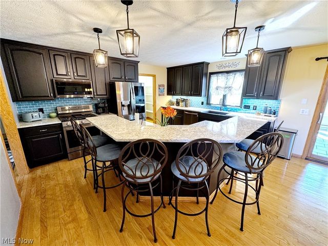 25137 Crosstie Trail, Columbia Station, OH 44028
