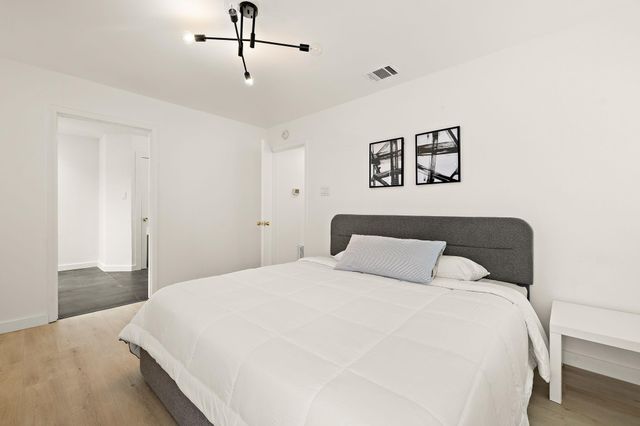 1904 Maple Vista DR, Pflugerville, TX 78660