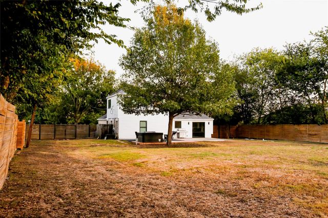 1904 Maple Vista DR, Pflugerville, TX 78660