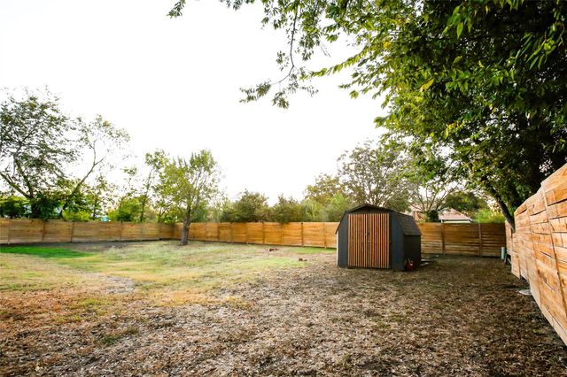 1904 Maple Vista DR, Pflugerville, TX 78660