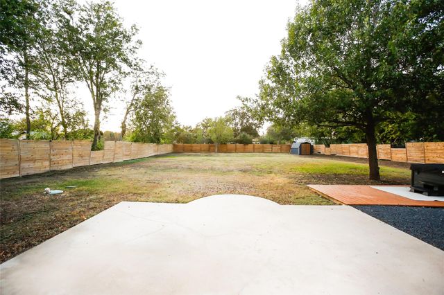 1904 Maple Vista DR, Pflugerville, TX 78660