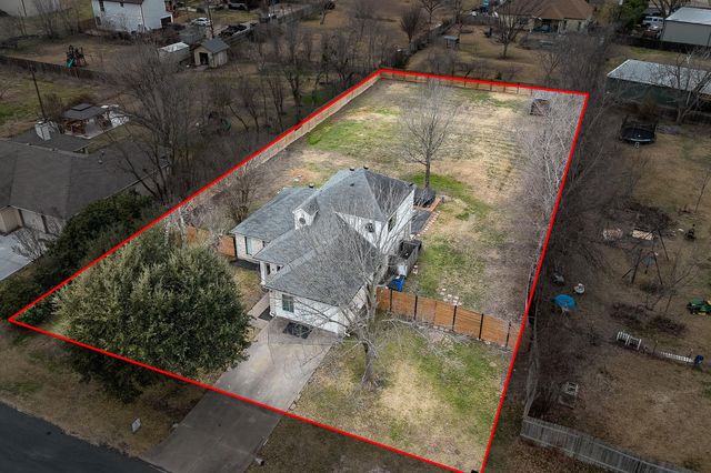 1904 Maple Vista DR, Pflugerville, TX 78660