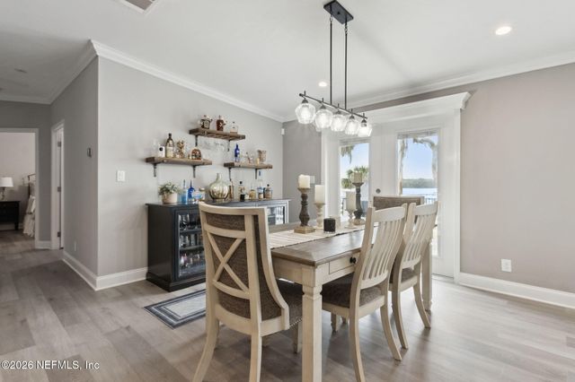 208 LAKE GEORGE POINT Drive, Georgetown, FL 32139