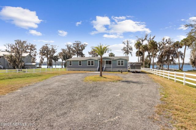 208 LAKE GEORGE POINT Drive, Georgetown, FL 32139