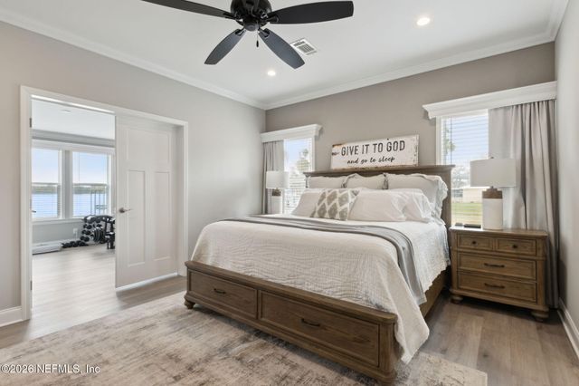 208 LAKE GEORGE POINT Drive, Georgetown, FL 32139