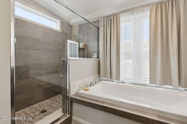 208 LAKE GEORGE POINT Drive, Georgetown, FL 32139