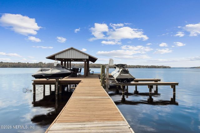 208 LAKE GEORGE POINT Drive, Georgetown, FL 32139