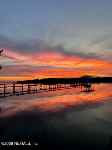 208 LAKE GEORGE POINT Drive, Georgetown, FL 32139