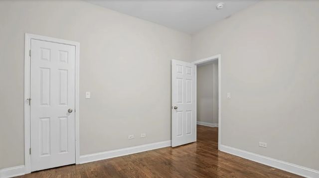 4530 S Michigan Avenue 3, Chicago, IL 60653