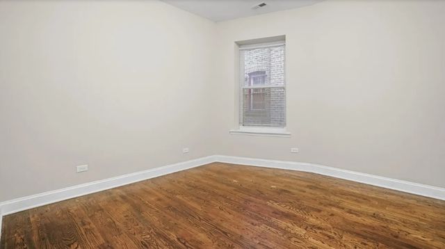 4530 S Michigan Avenue 3, Chicago, IL 60653