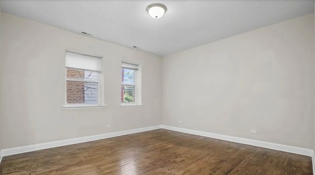 4530 S Michigan Avenue 3, Chicago, IL 60653