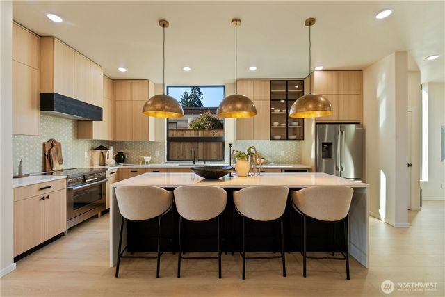 10328 14th Avenue NW, Seattle, WA 98177