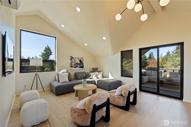 10328 14th Avenue NW, Seattle, WA 98177