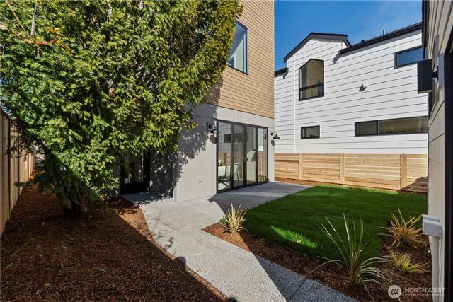 10328 14th Avenue NW, Seattle, WA 98177