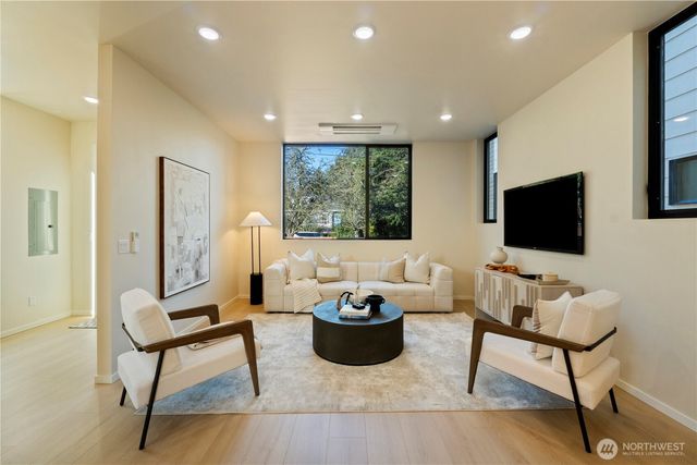 10328 14th Avenue NW, Seattle, WA 98177