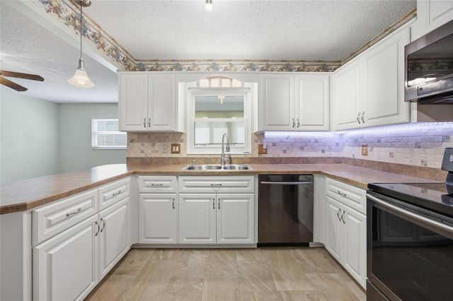 8350 SW 93RD LANE D, Ocala, FL 34481