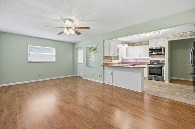 8350 SW 93RD LANE D, Ocala, FL 34481