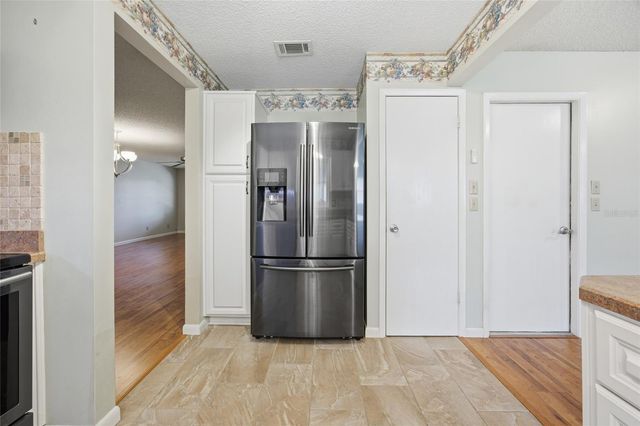 8350 SW 93RD LANE D, Ocala, FL 34481