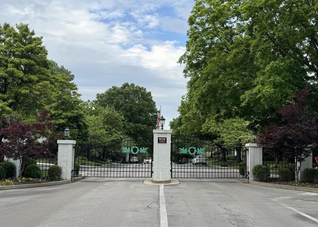 395 Redding Road 114, Lexington, KY 40517