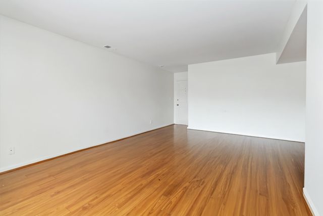 395 Redding Road 114, Lexington, KY 40517